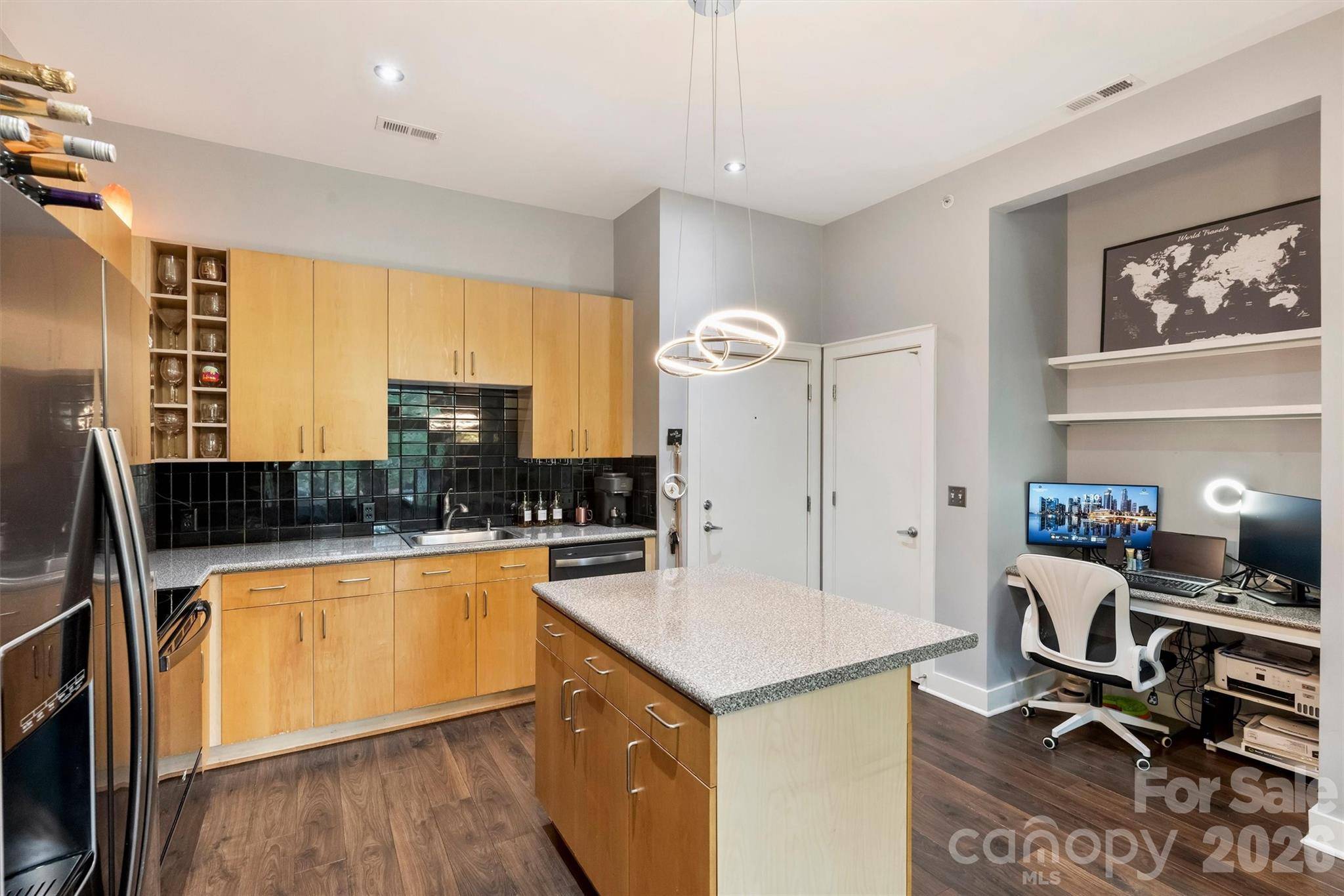694 N Davidson ST, Charlotte, NC 28202
