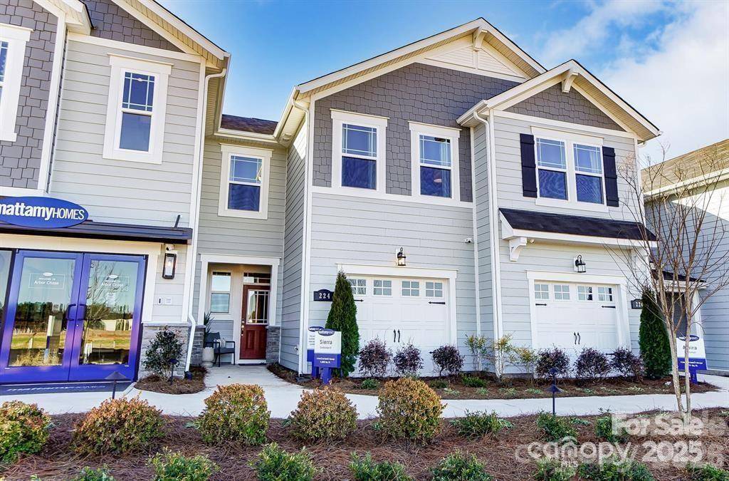 339 Laura Elizabeth LN, Clover, SC 29710