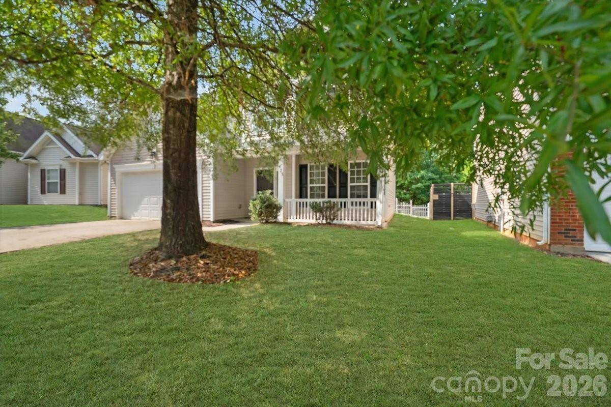 423 Mountain Quail DR, Charlotte, NC 28216