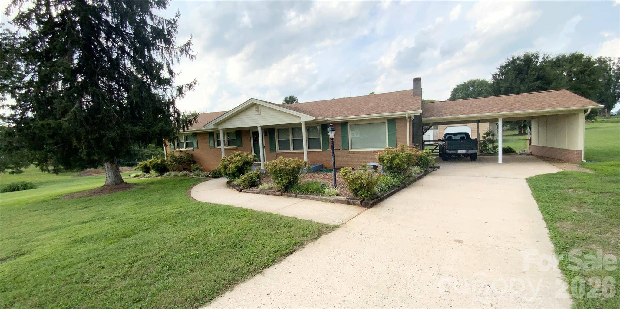 1749 Oak Grove Church RD, Ellenboro, NC 28040