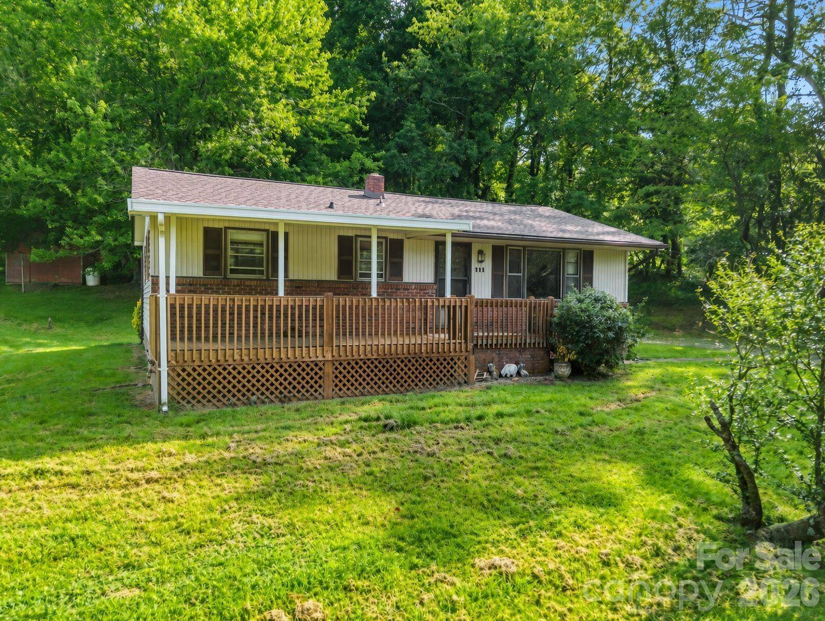 375 Bee Tree RD, Swannanoa, NC 28778