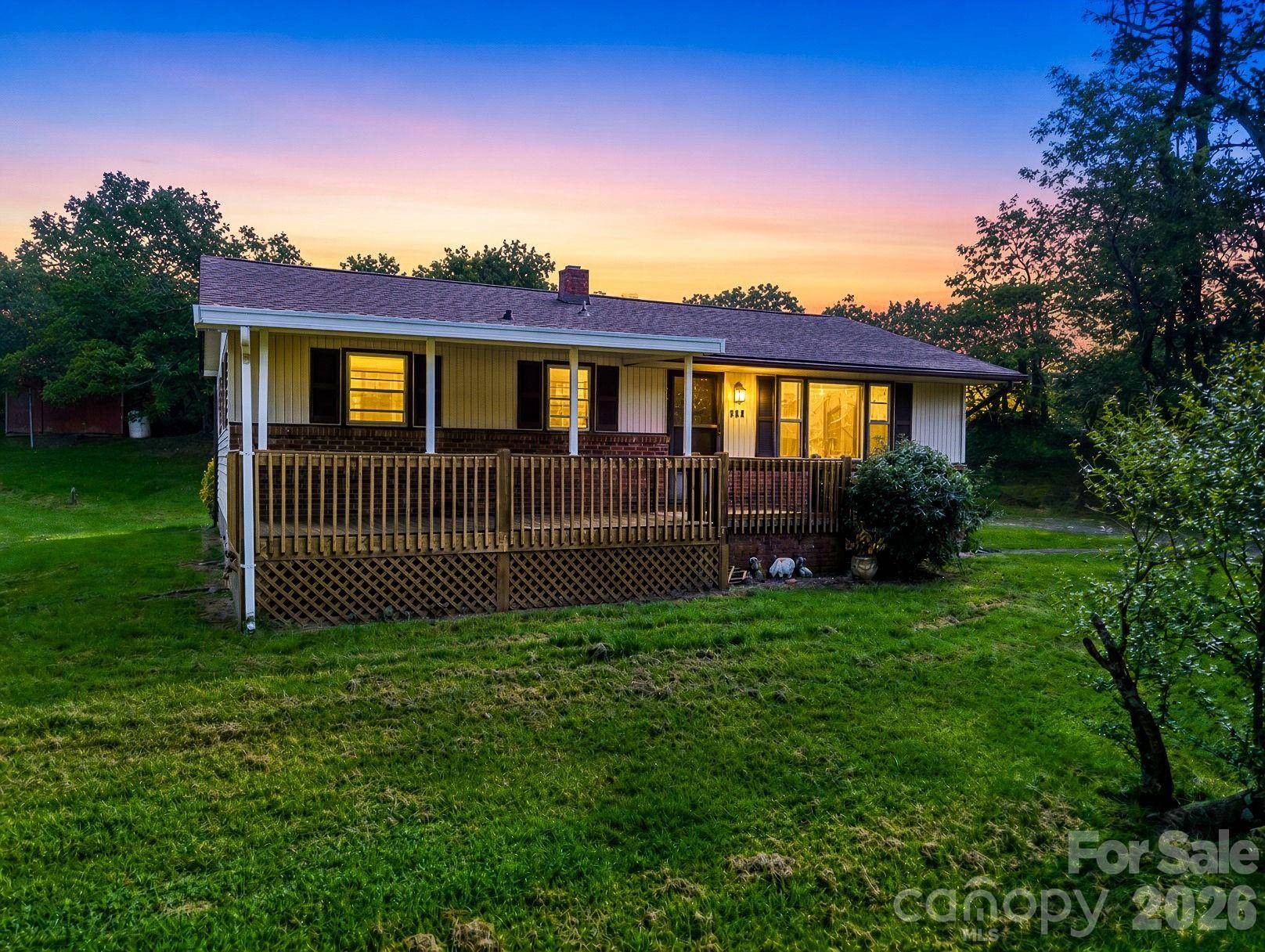 375 Bee Tree RD, Swannanoa, NC 28778