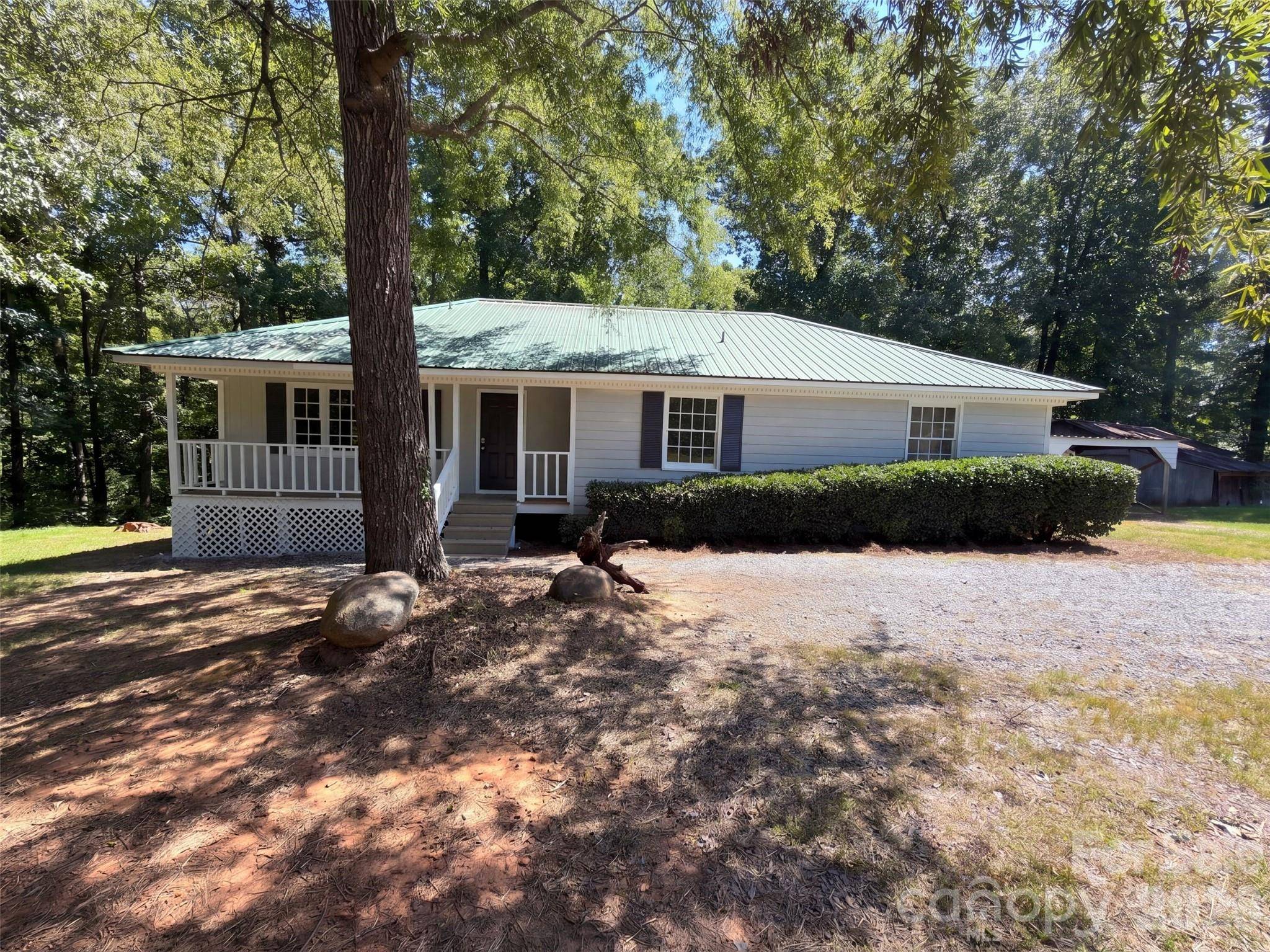 1018 Wade Rorie RD, Wingate, NC 28174
