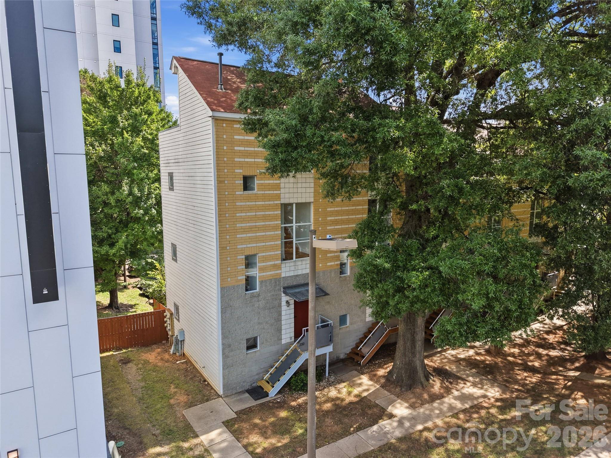 2090 Atherton Heights LN, Charlotte, NC 28203