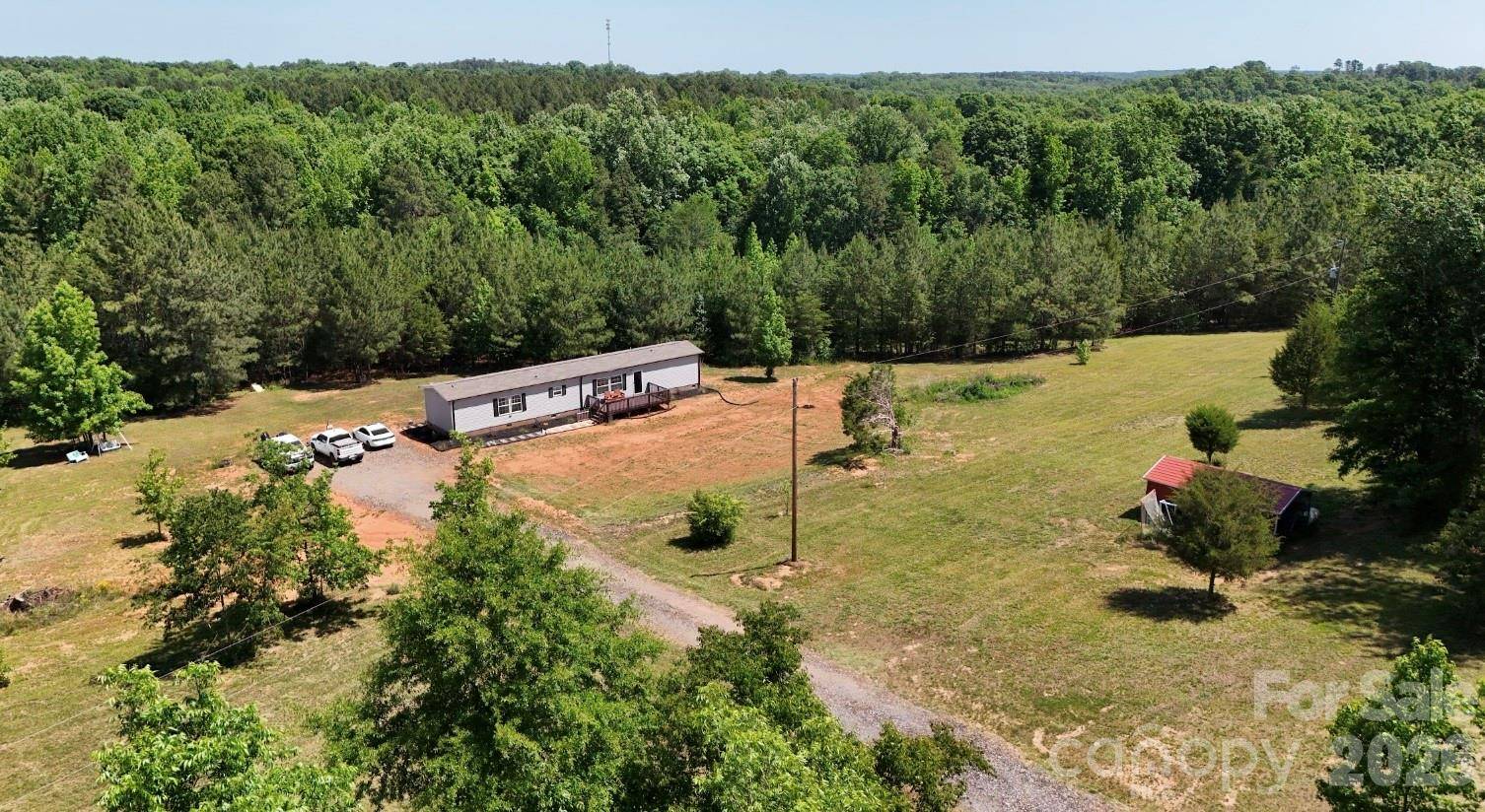 365-A Guernsey LN, Roebuck, SC 29376