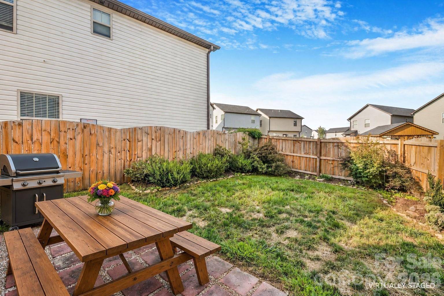 738 Cardwell LN, Fletcher, NC 28732