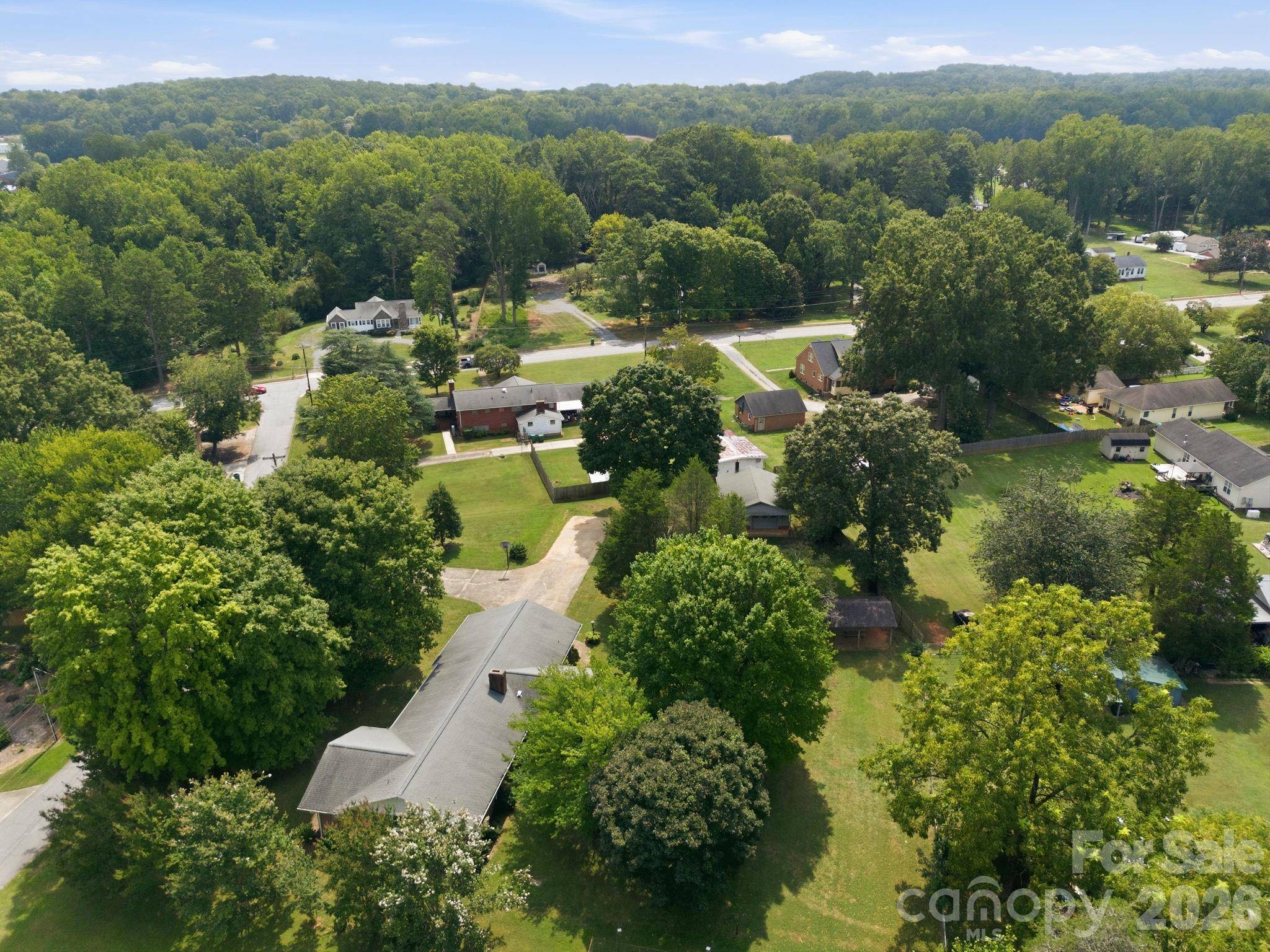 215 E Park AVE, Granite Quarry, NC 28146