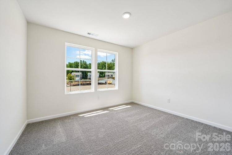 499 Sundown DR, Spartanburg, SC 29302