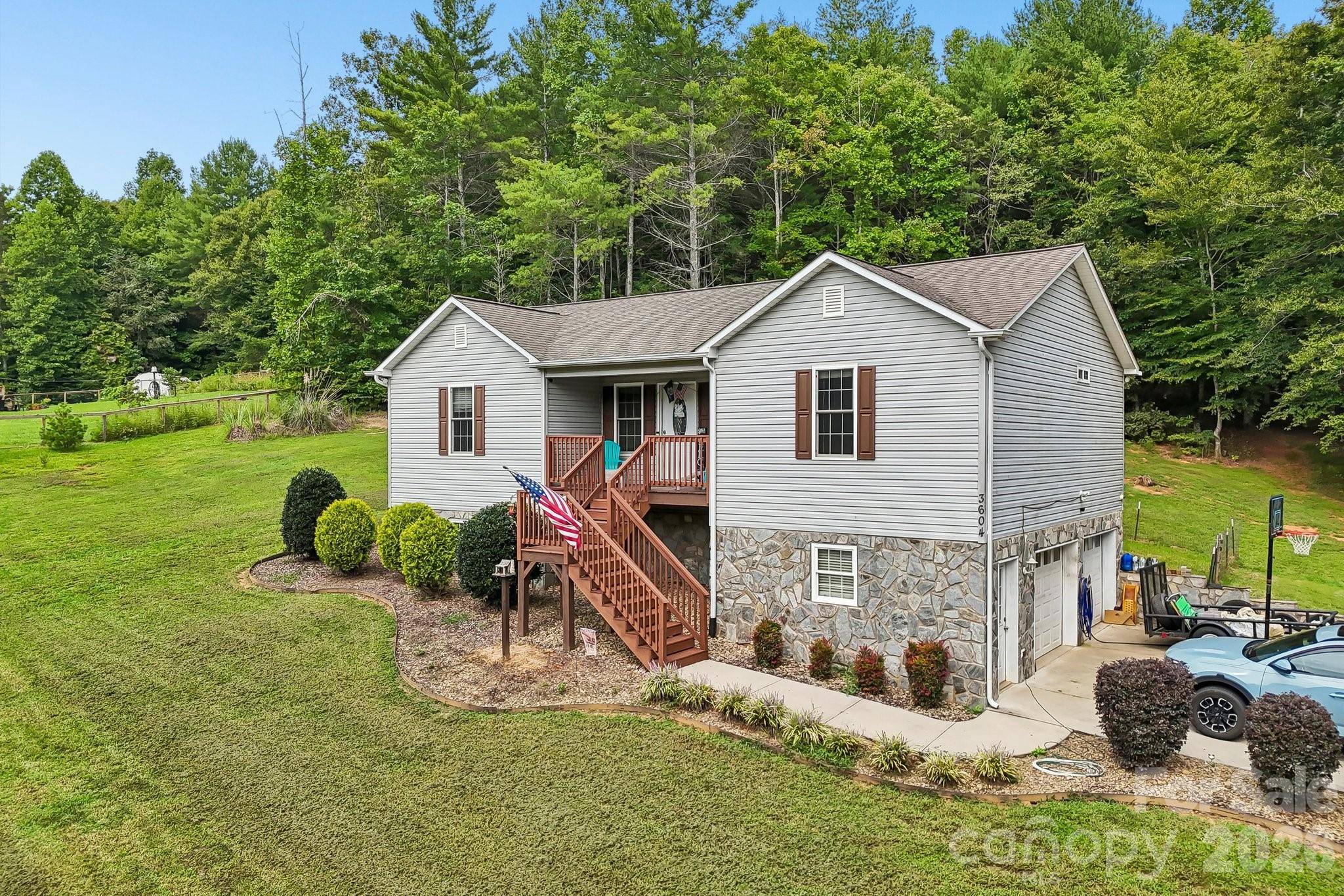 3604 Deerbrook RD, Lenoir, NC 28645