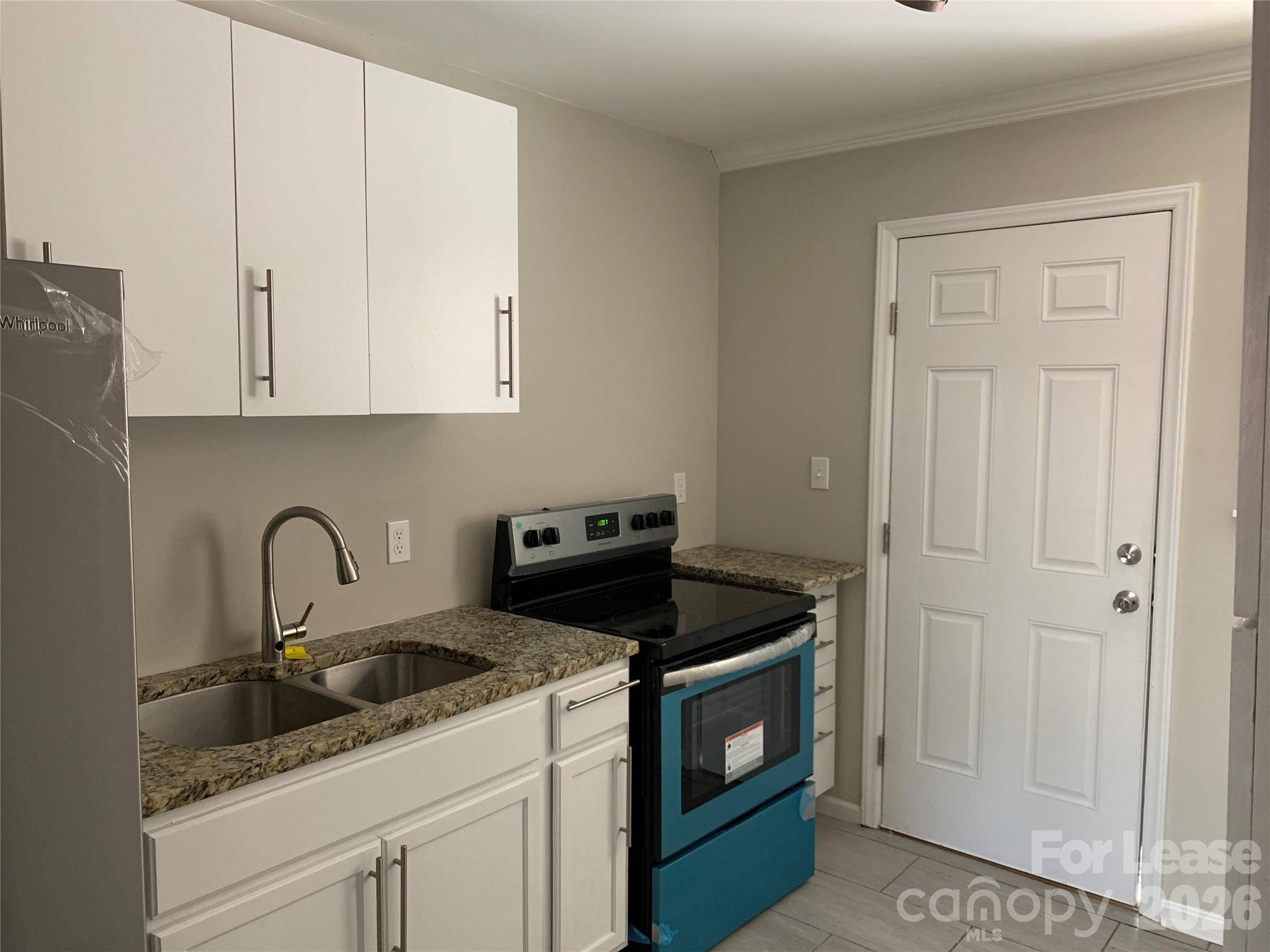 2717 Columbus CIR, Charlotte, NC 28208
