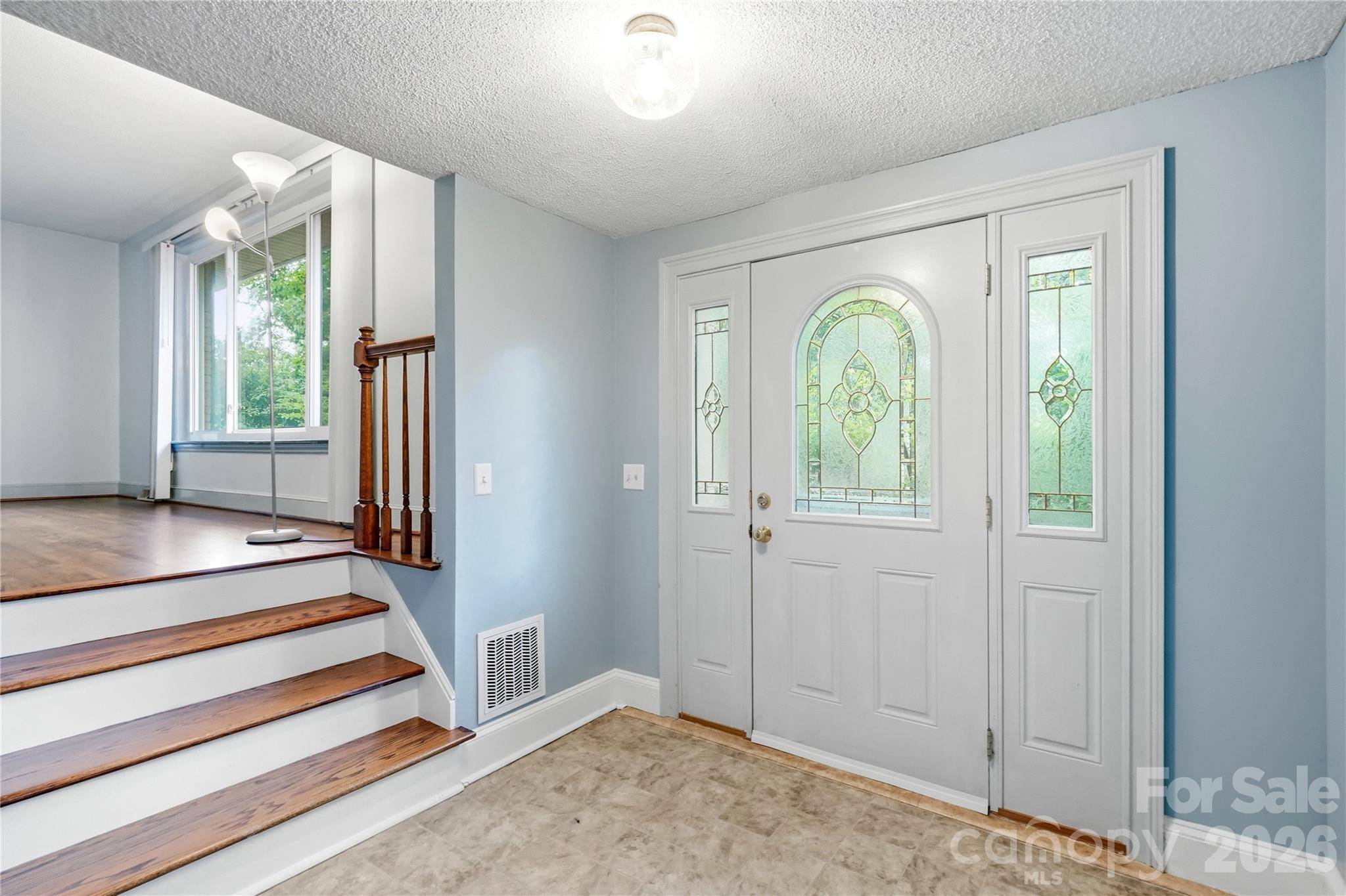 4819 Carousel DR, Charlotte, NC 28212