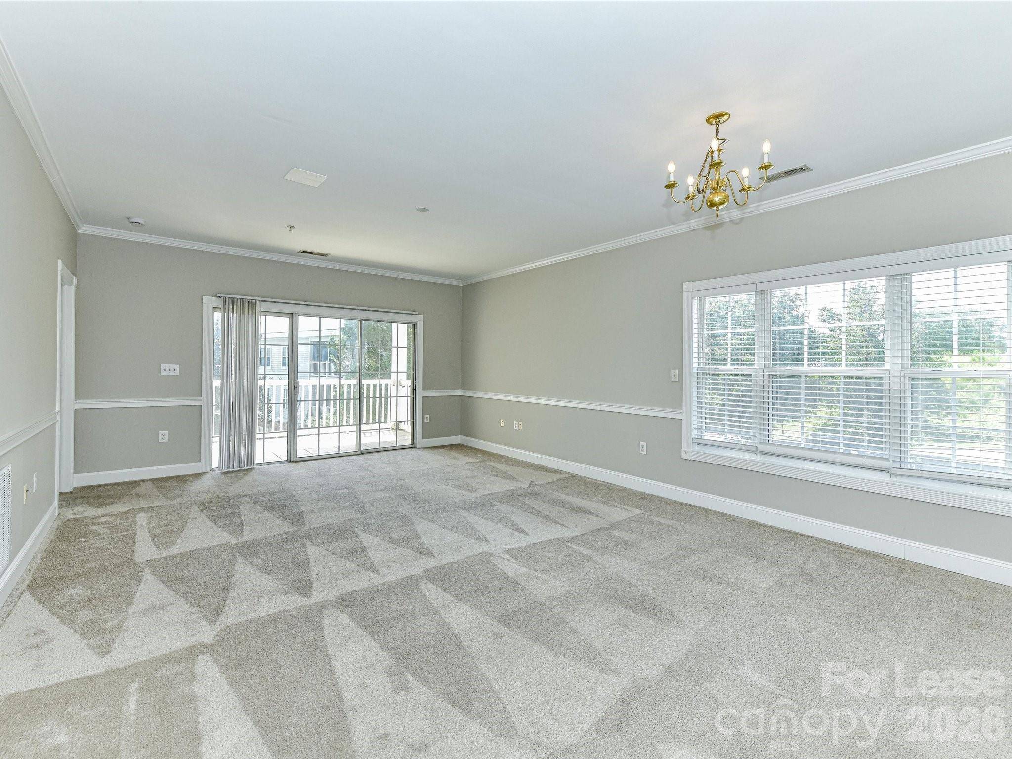 8658 Coralbell LN, Charlotte, NC 28213
