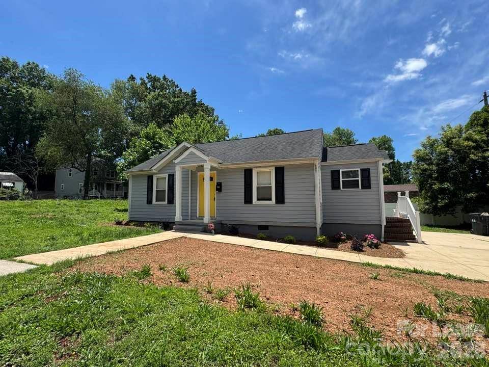 2401 Roslyn AVE, Charlotte, NC 28208
