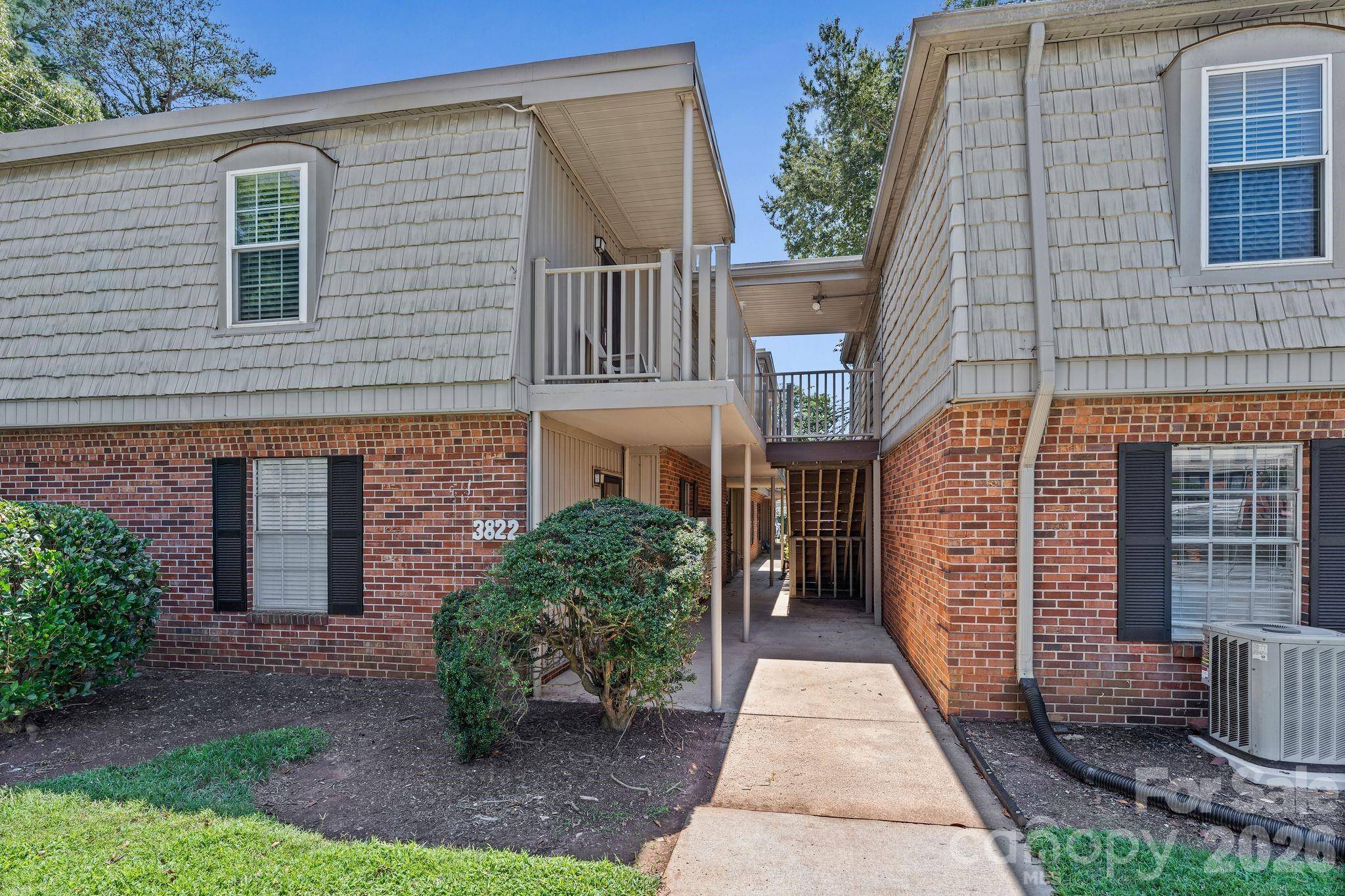 3822 Country Club RD #Unit #I, Winston Salem, NC 27104