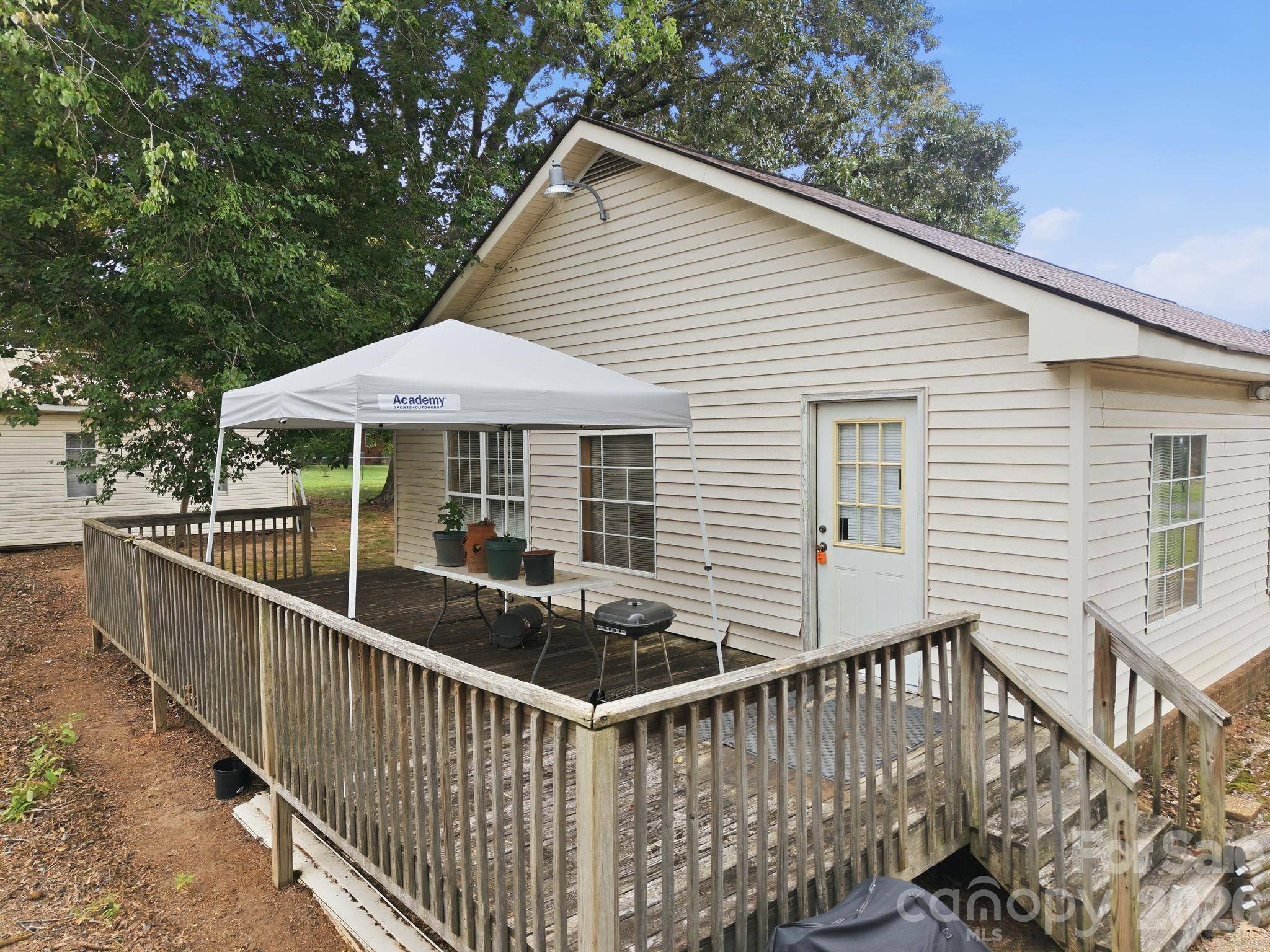 205 Pine CT, China Grove, NC 28023