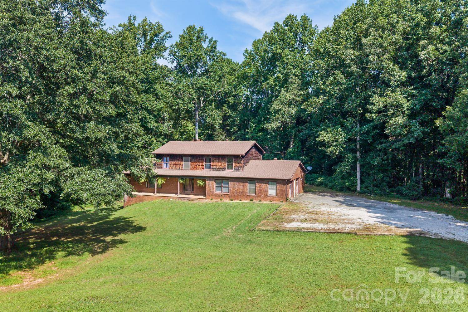 94 Stone DR, Marion, NC 28752