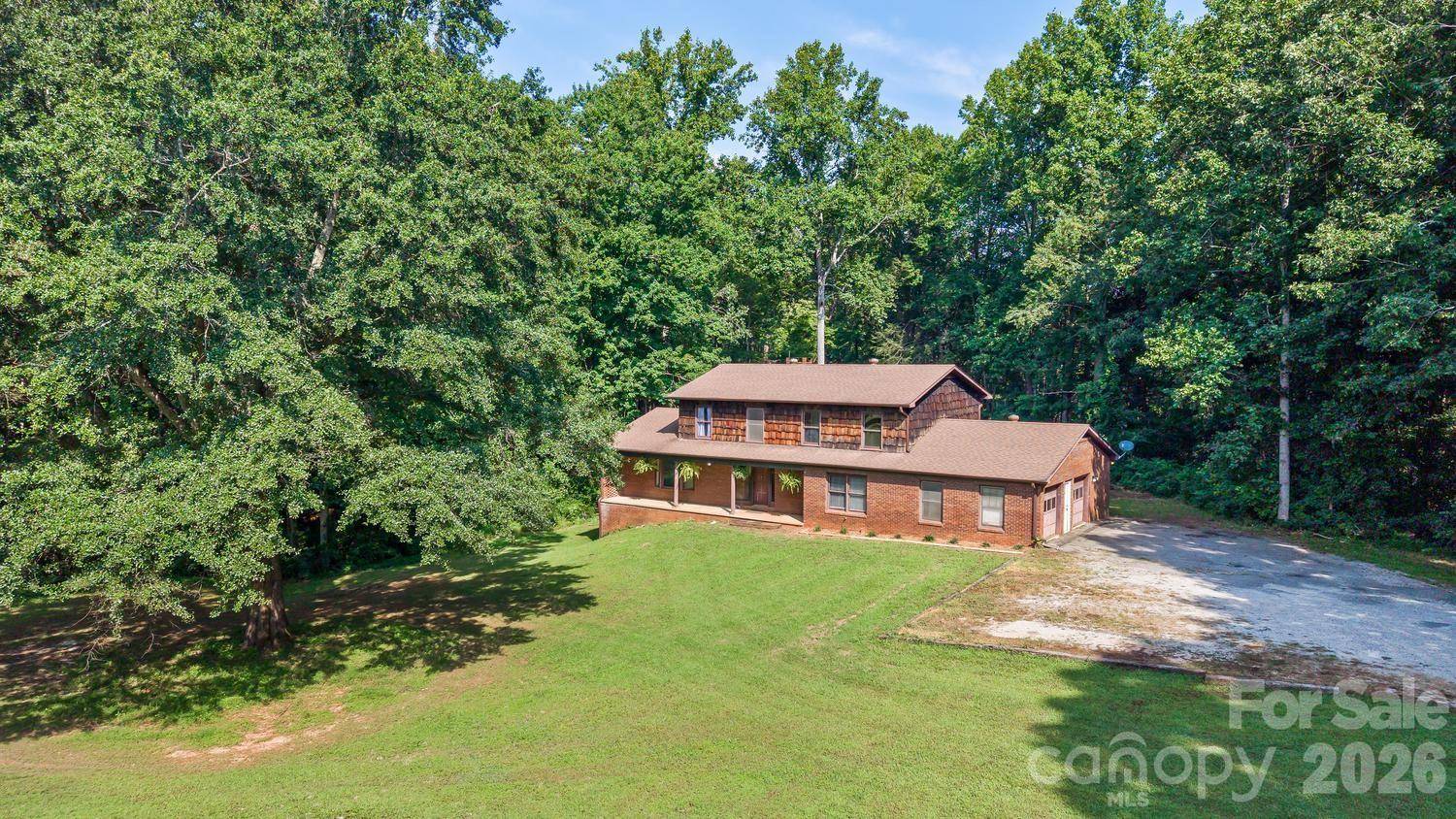 94 Stone DR, Marion, NC 28752