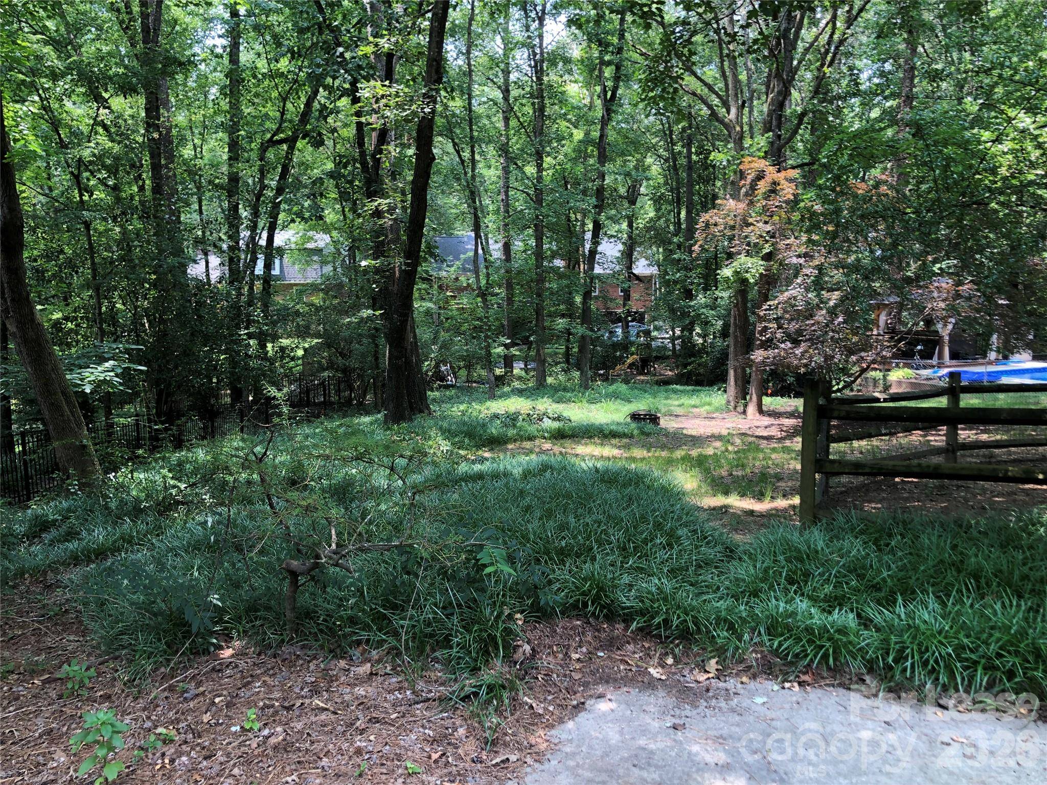 823 Tadlock PL, Matthews, NC 28105