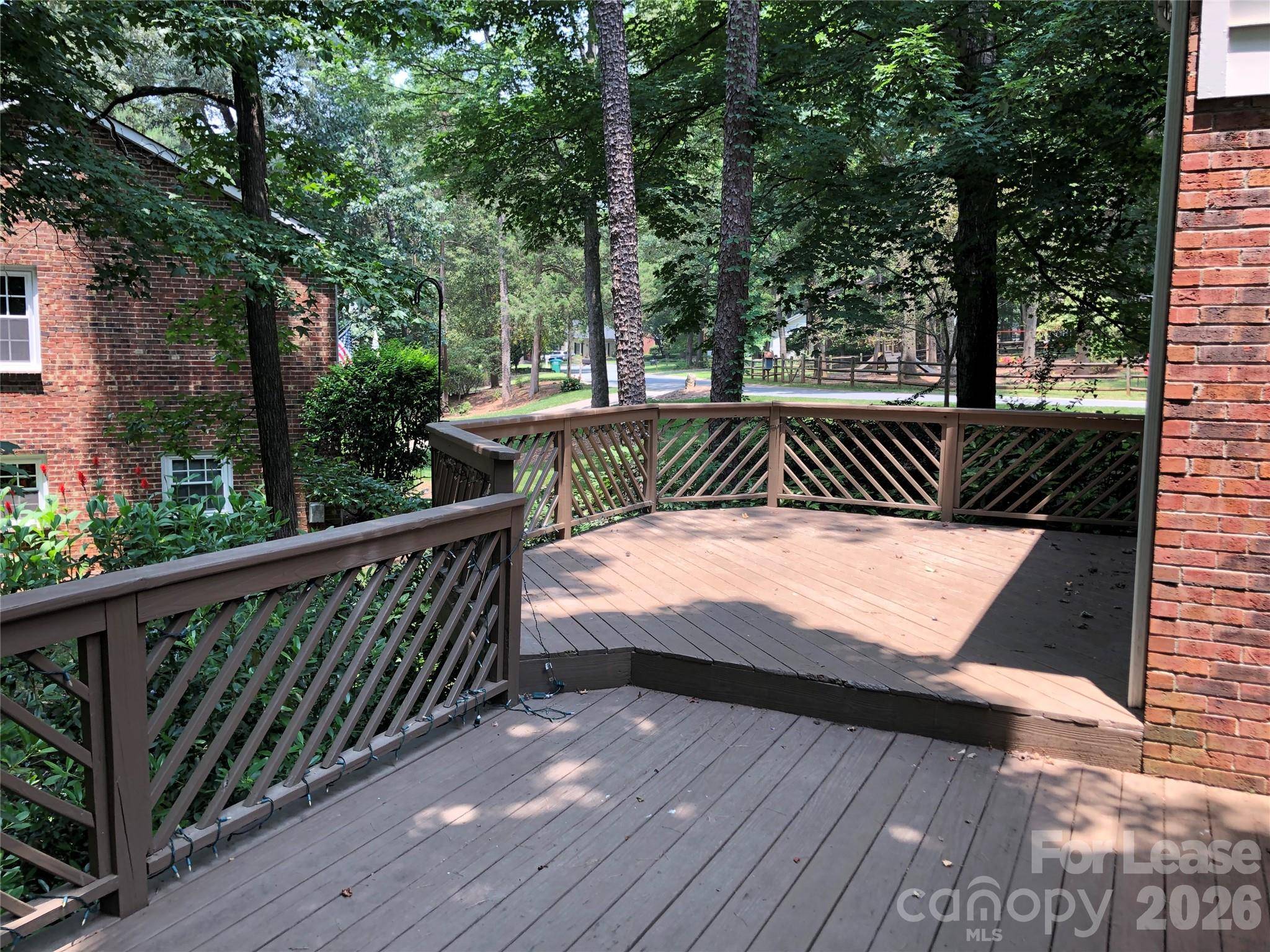823 Tadlock PL, Matthews, NC 28105