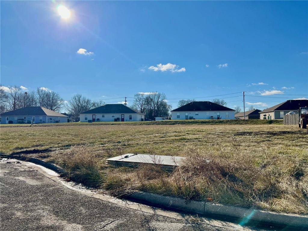 Lot 14 E Spring CIR, Odessa, MO 64076