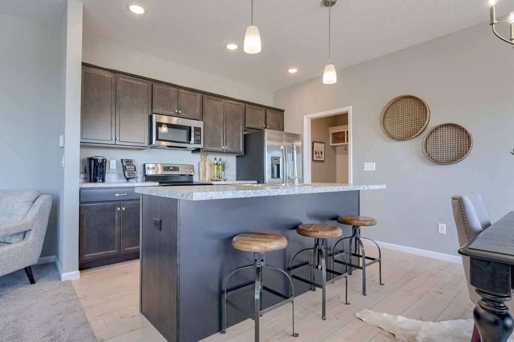 413 SW Mulberry CT, Blue Springs, MO 64014