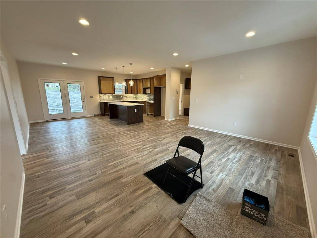 1005 George CT, Effingham, KS 66023