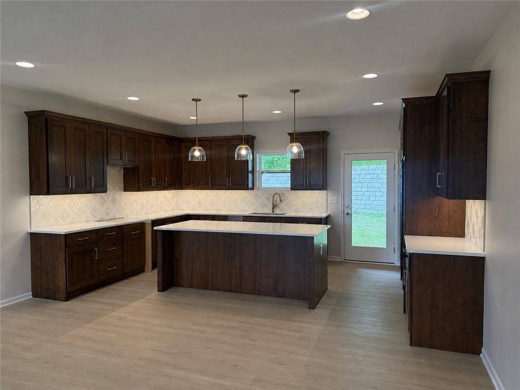 1007 George CT, Effingham, KS 66023