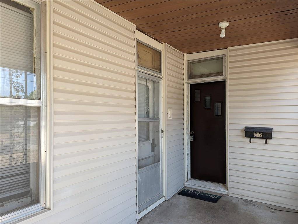 709 W Benton ST, Windsor, MO 65360