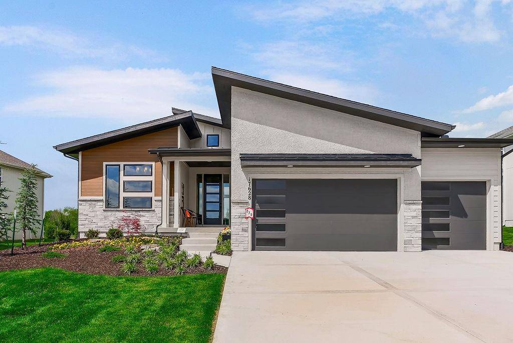 17628 High ST, Overland Park, KS 66085