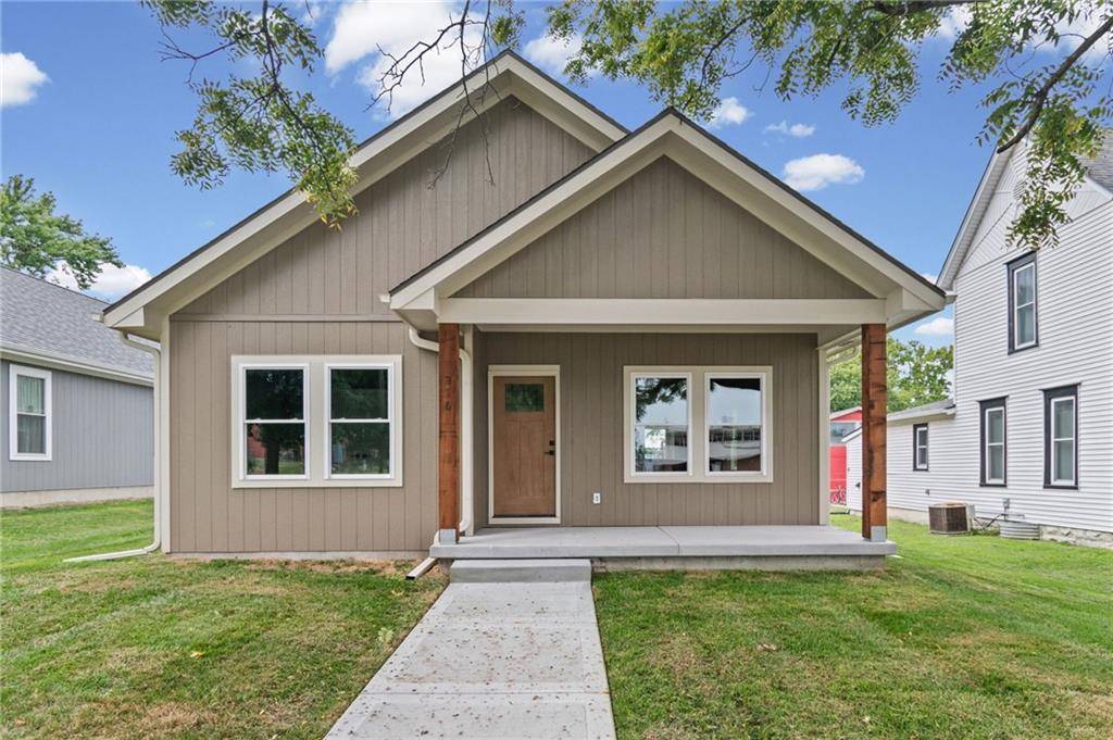 314 W 4th ST, Cameron, MO 64429