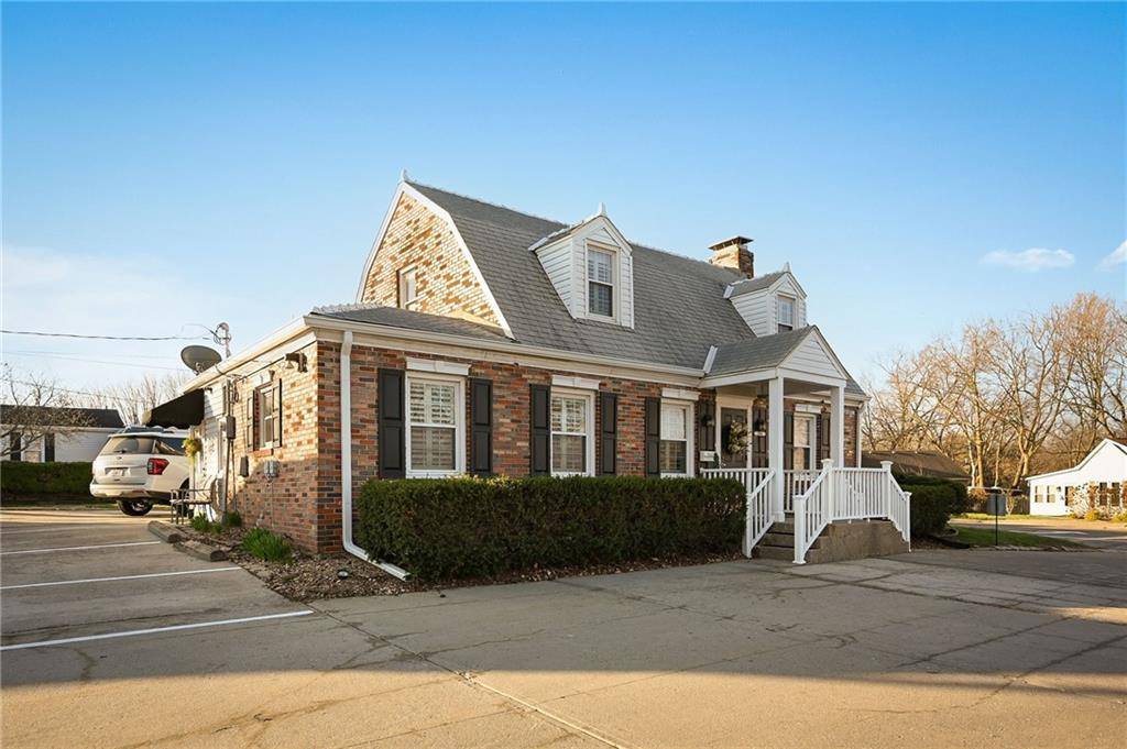 203 SW Jefferson ST, Lee's Summit, MO 64063