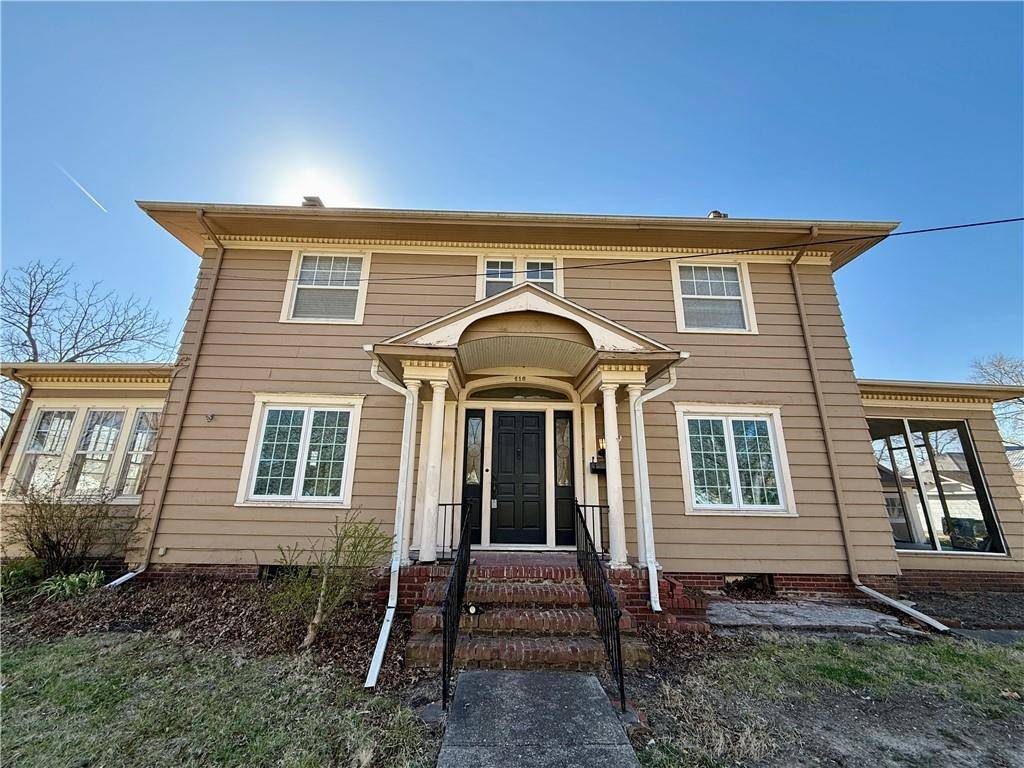 416 S 6th ST, Burlington, KS 66839