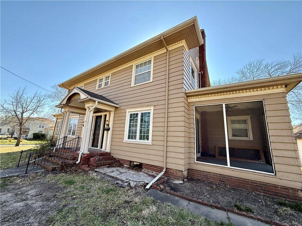 416 S 6th ST, Burlington, KS 66839