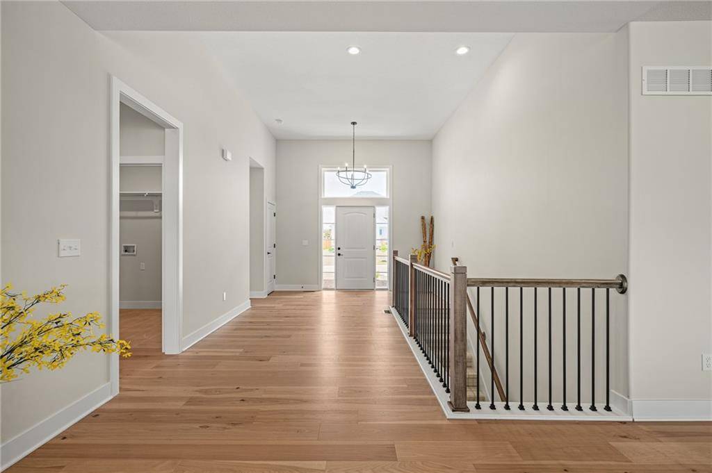 25010 W 89th TER, Lenexa, KS 66227