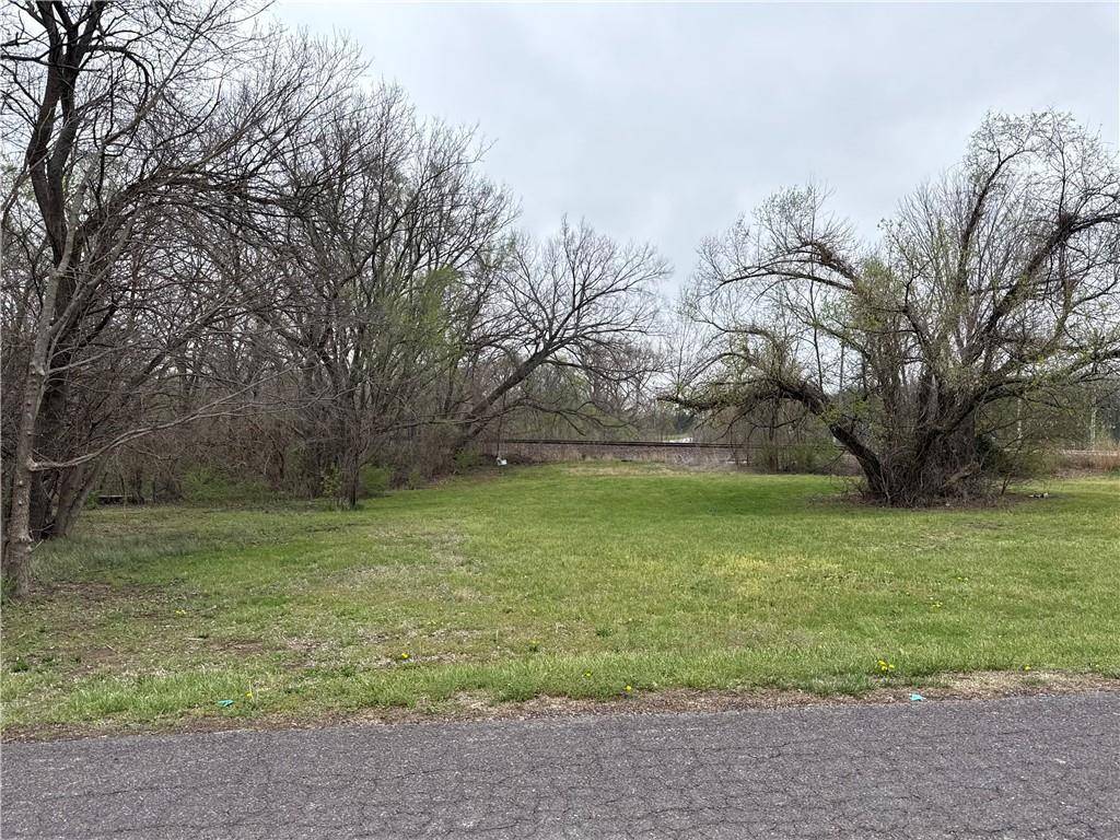 E 5th ST, Edgerton, KS 66021