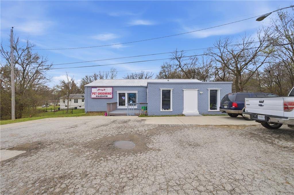 813 SW Oldham BLVD, Lee's Summit, MO 64063