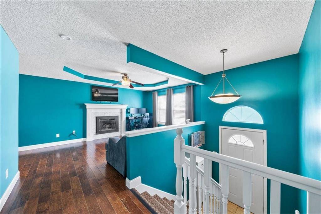 1723 S Whitney DR, Independence, MO 64057