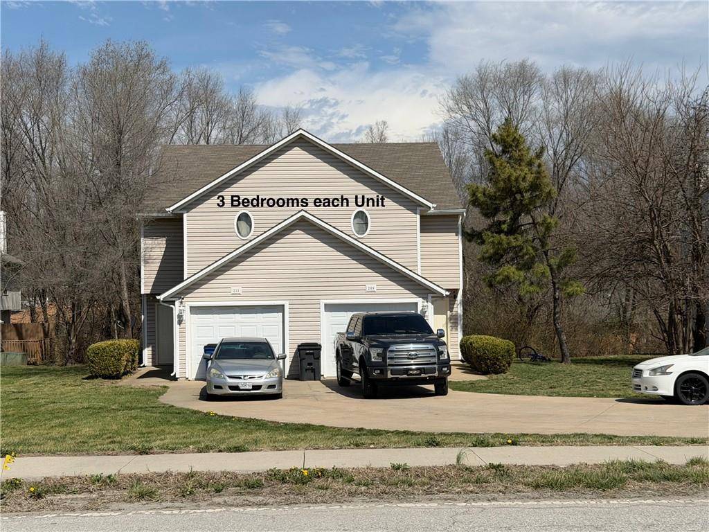 209 & 213 SW South AVE, Blue Springs, MO 64014