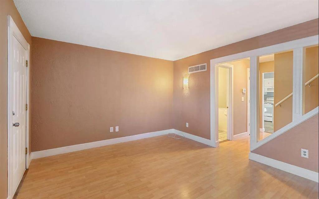 10021 W 52nd ST, Merriam, KS 66203