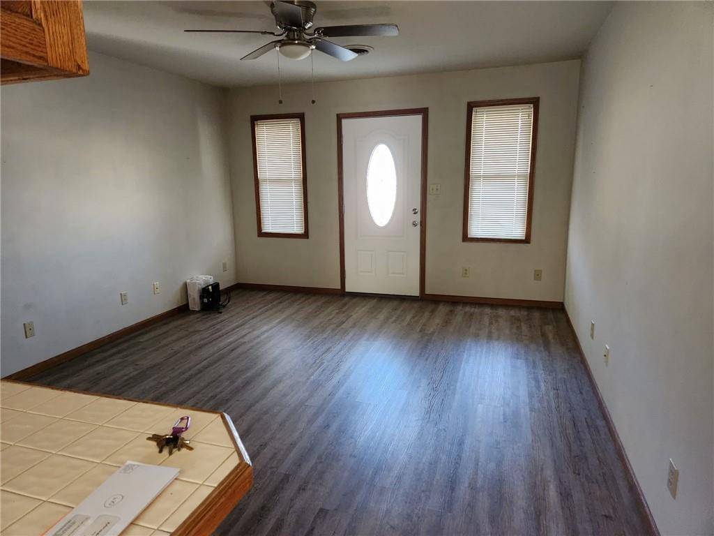 302 E Monroe ST, Pittsburg, KS 66762