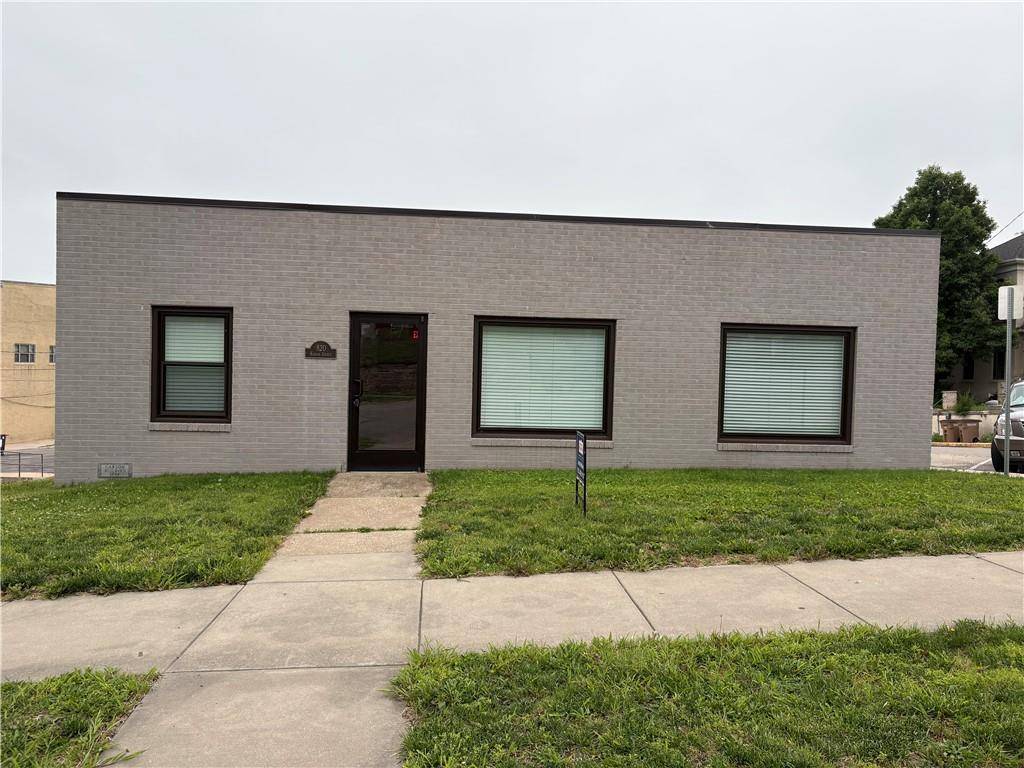 820 Kansas AVE, Atchison, KS 66002
