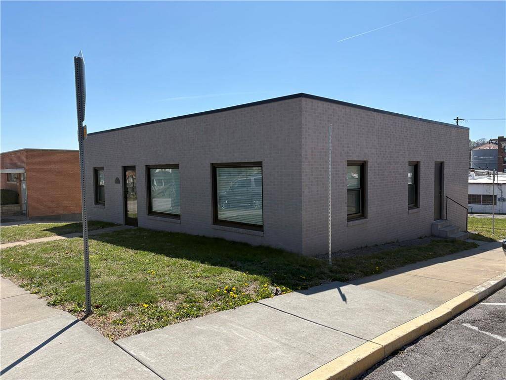 820 Kansas AVE, Atchison, KS 66002