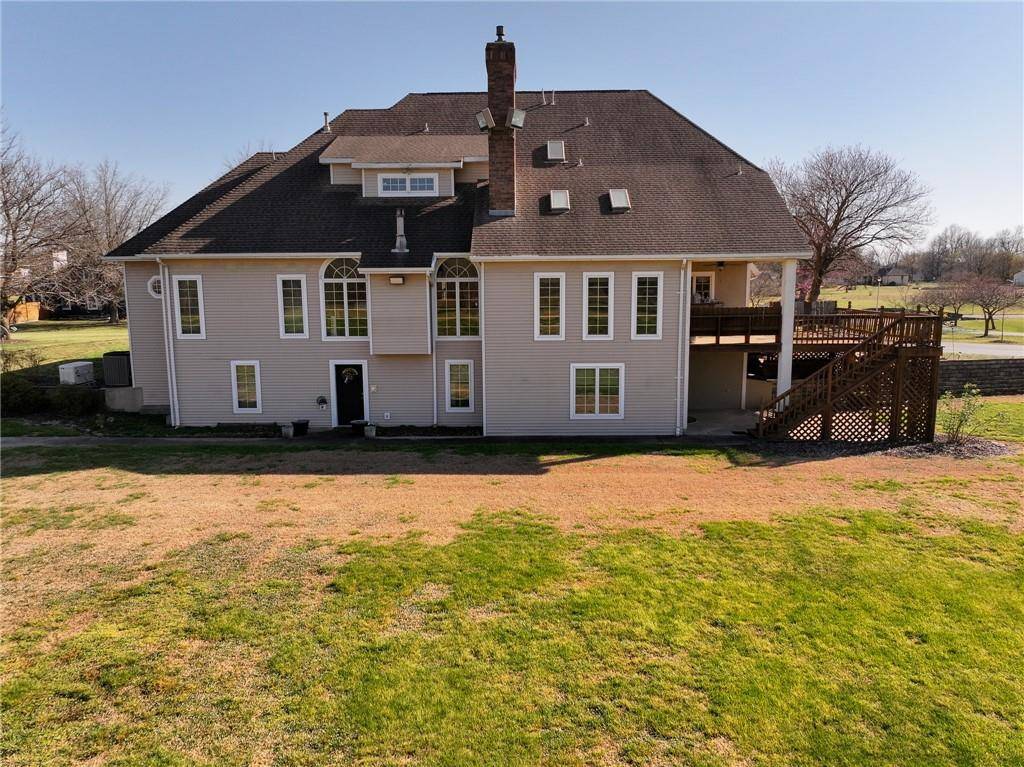 304 Reavley DR, Lamar, MO 64759