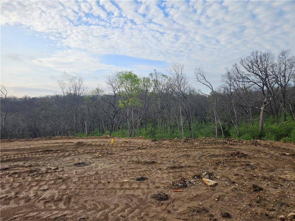 6905 Central ST, Shawnee, KS 66217