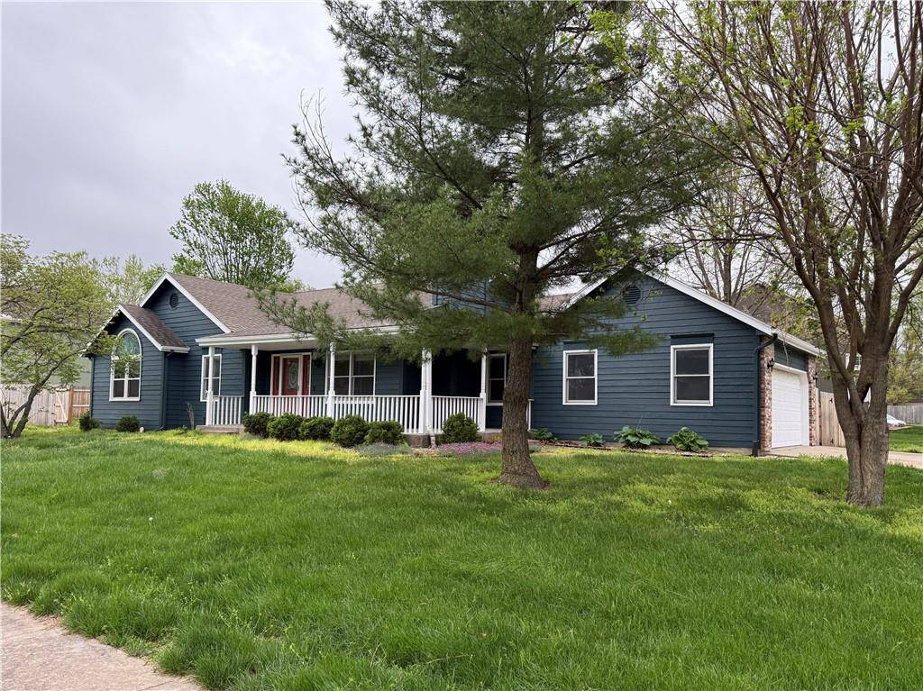 1729 S Maple ST, Ottawa, KS 66067