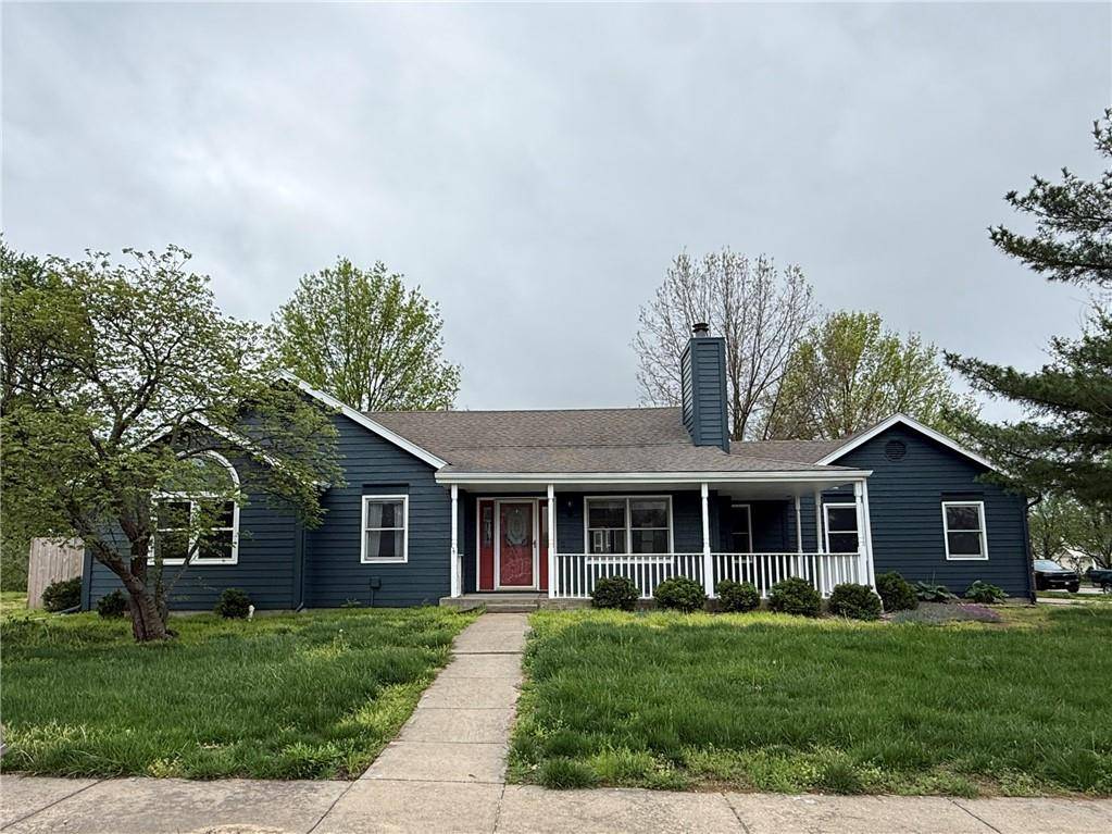1729 S Maple ST, Ottawa, KS 66067