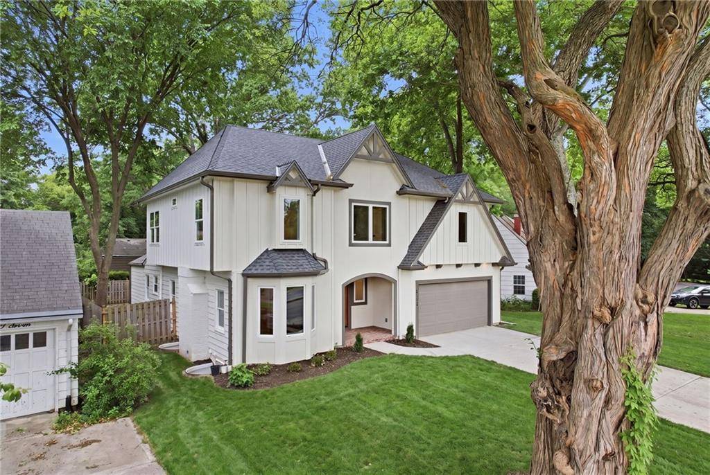 4113 W 67th ST, Prairie Village, KS 66208