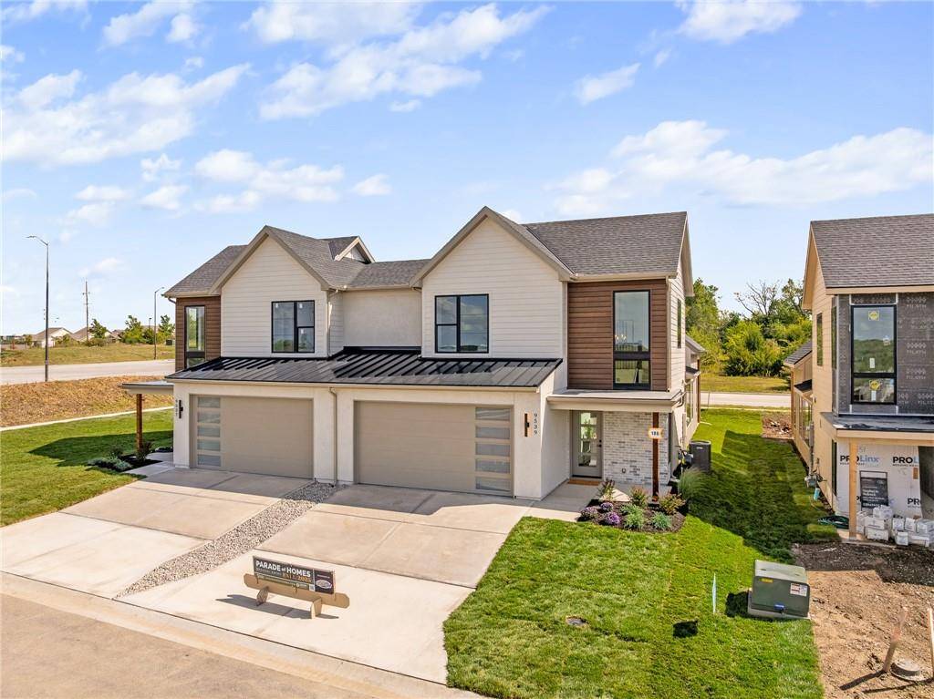 17790 W 96th ST, Lenexa, KS 66219