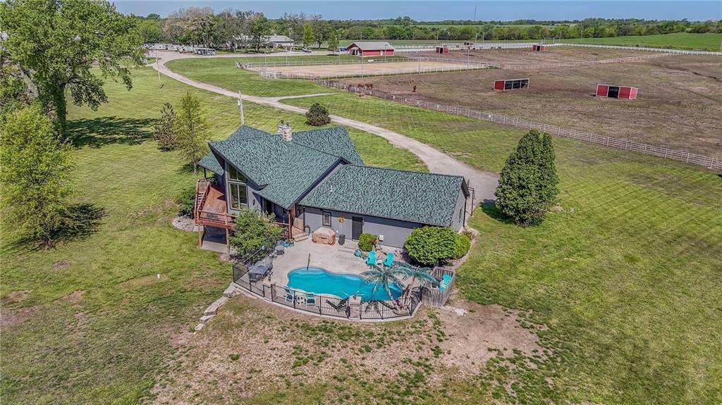 7325 SW 93rd ST, Wakarusa, KS 66546