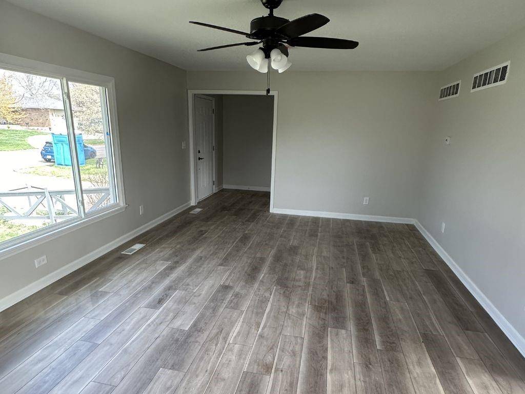 304 E Frazier ST, Drexel, MO 64742